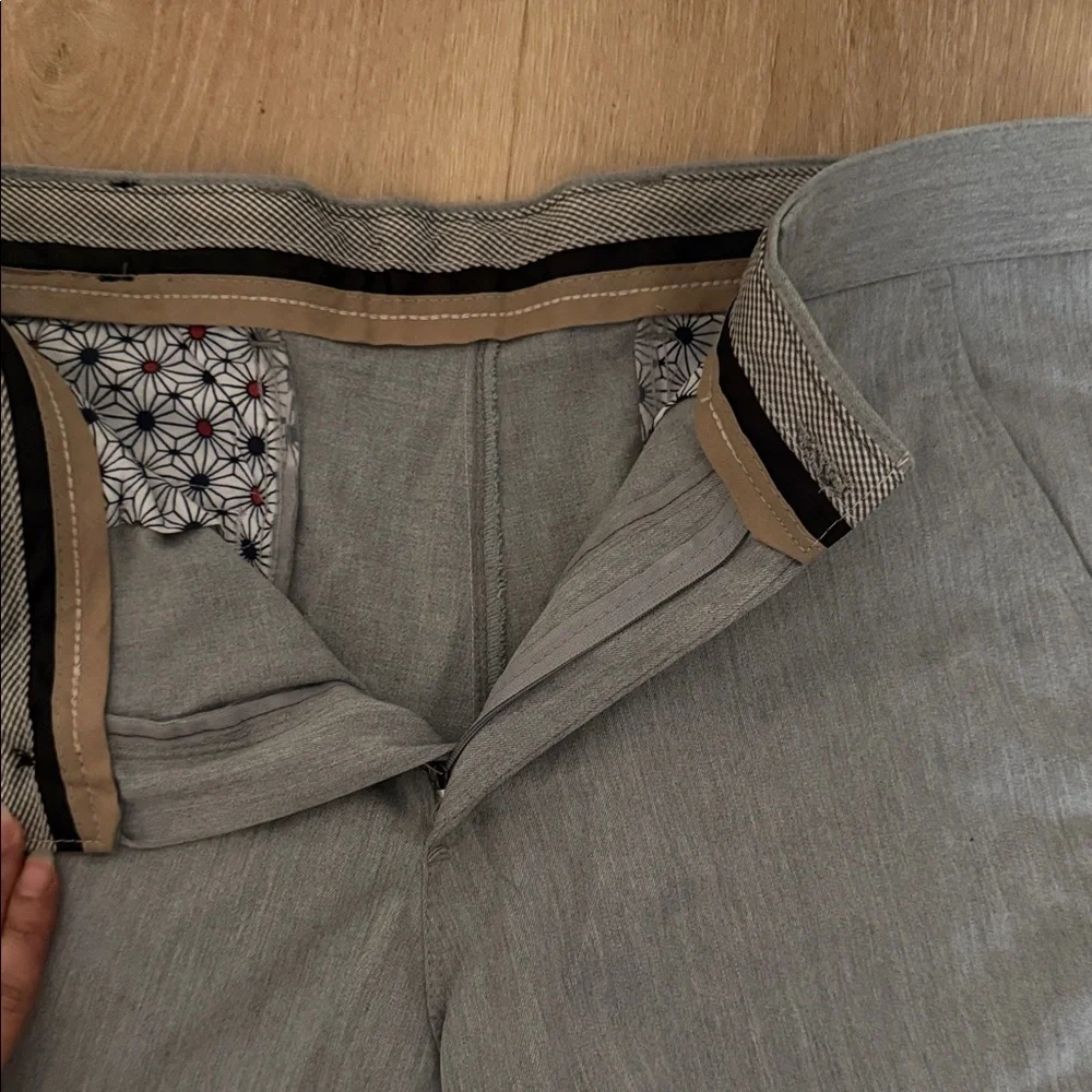 Tailored Gray Cotton-Blend Chinos for Men Size 34